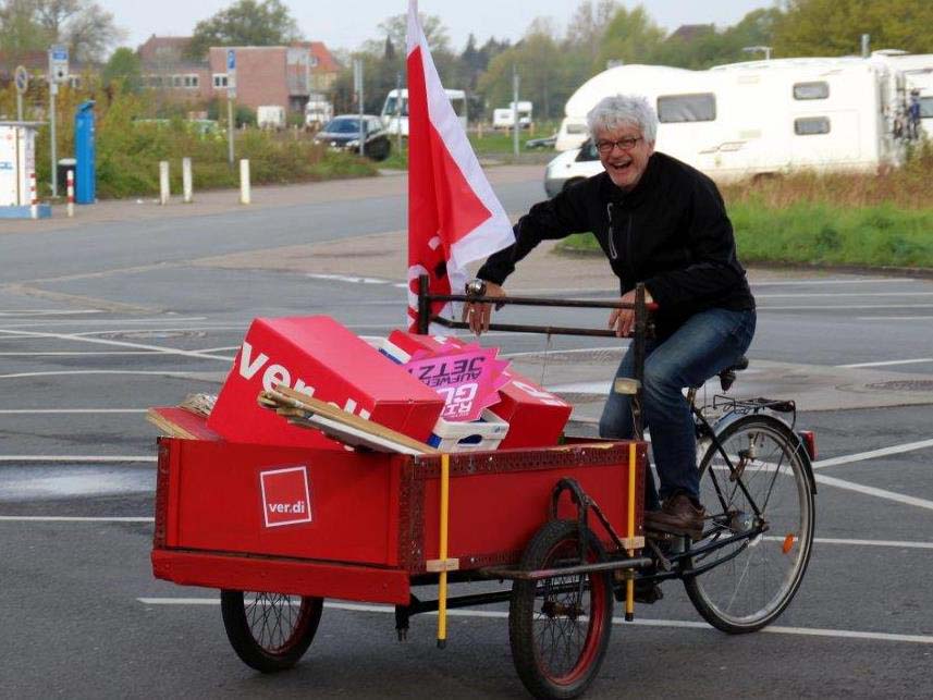 IG_OeD_Warnstreik2016_VKA_auf zur Aktion Restauratoren nehmen am Warnstreik 2016 teil. Foto: Christian Lüningreger