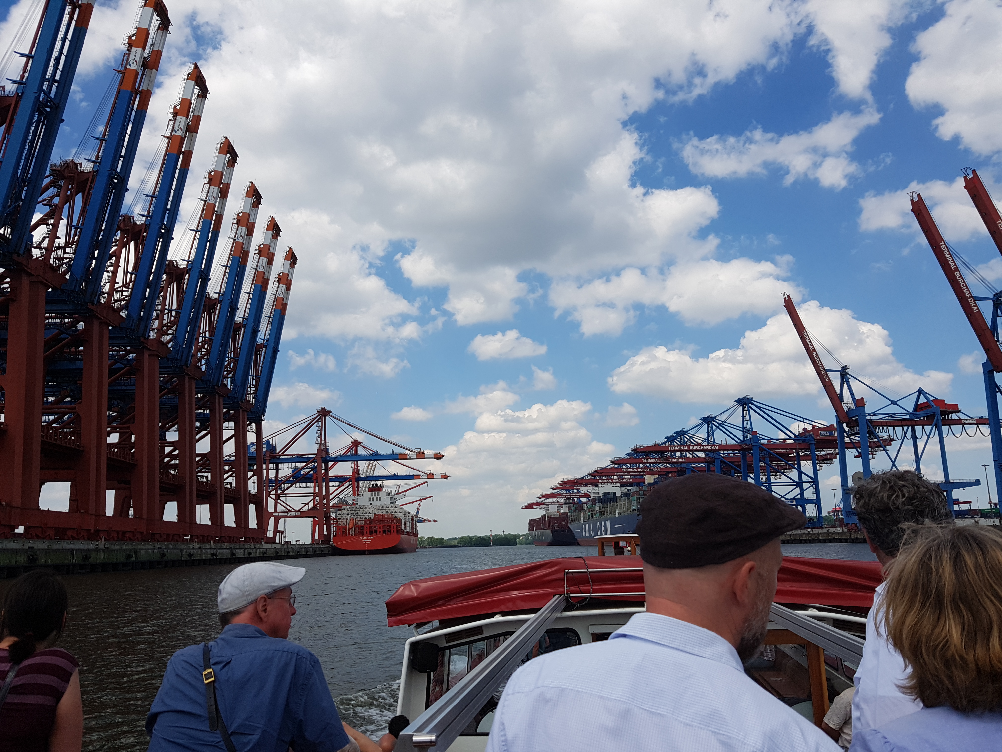 Fahrt durch den Hamburger Hafen, Burchardkai (Foto: Beatrix Alscher)