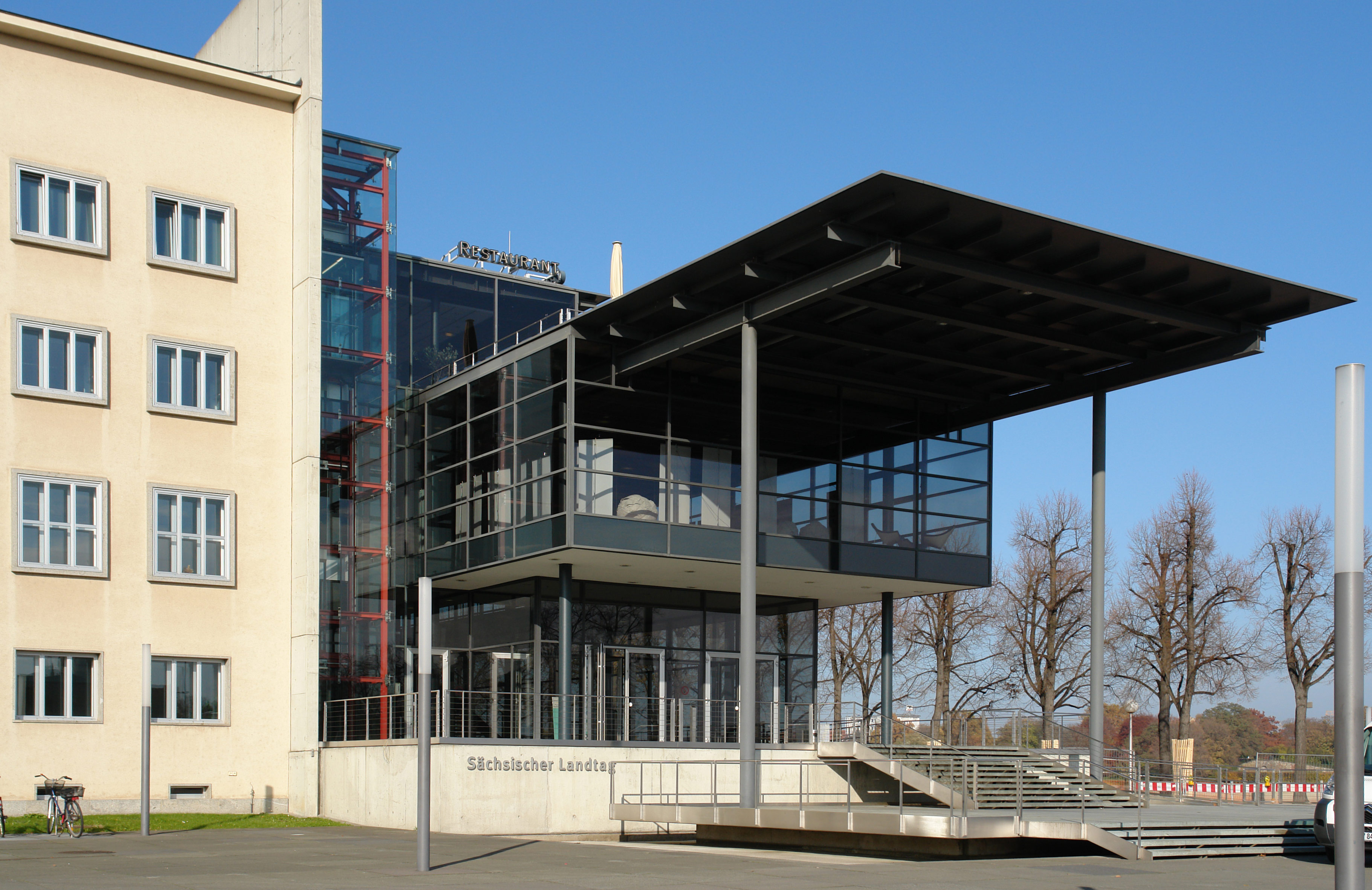 Sächsischer Landtag, Dresden (Foto: Kolossos, Wikipedia, Creative Commons https://creativecommons.org/licenses/by/3.0)