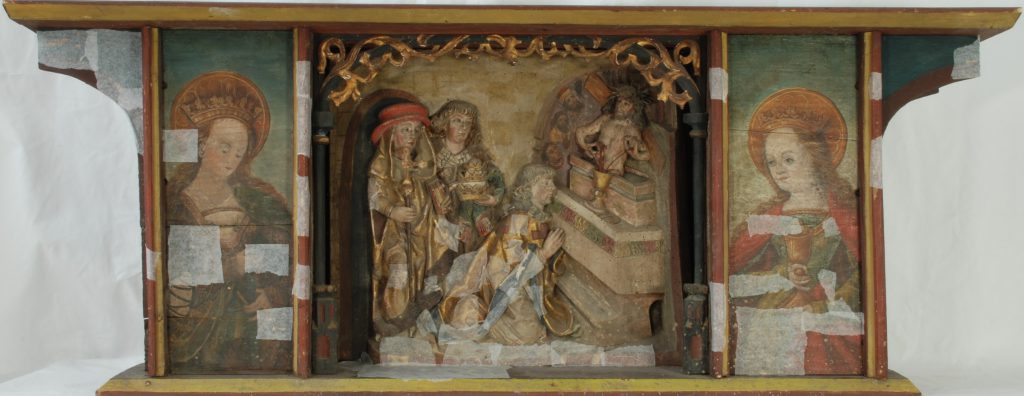 Predella mit Relief und zwei Tafelgemälden, Peter Breuer, 1521, Gemeinde Kirchberg, Zustand vor der Konservierung (Foto: Eva Tasch)