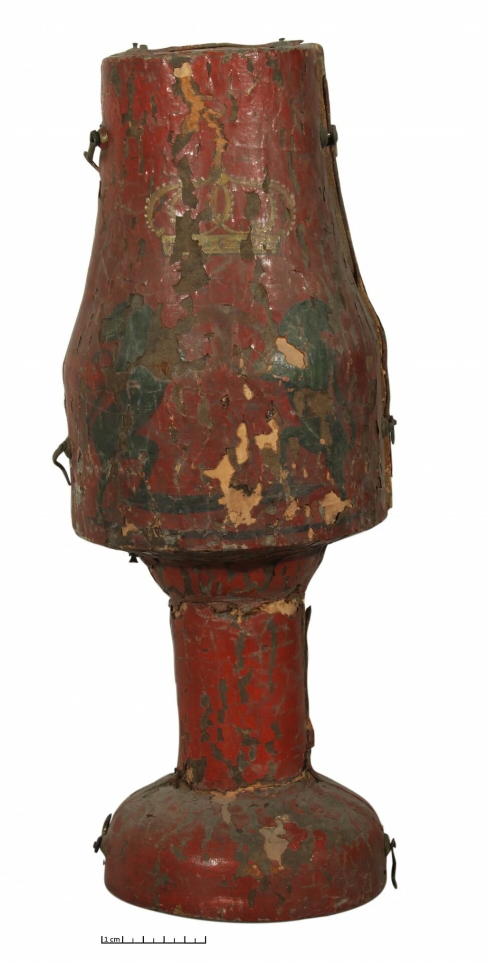 Gefasstes Pokalfutteral aus Leder, Holz, Metall und Farbmittel, 18. Jh.
© Reiss-Engelhorn-Museen Mannheim, Foto: Lisa Masen.