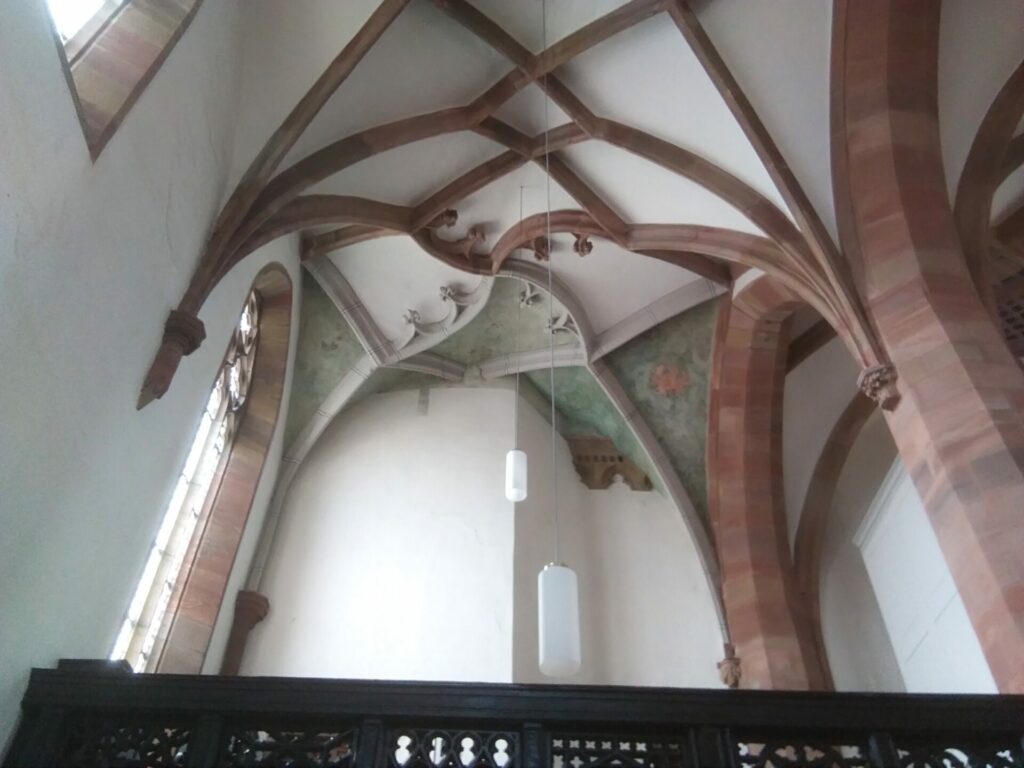 Katharinenkirche mit Ausschnitt Grünmonochrommalerei im Gewölbe (Foto: Torsten Nimoth)