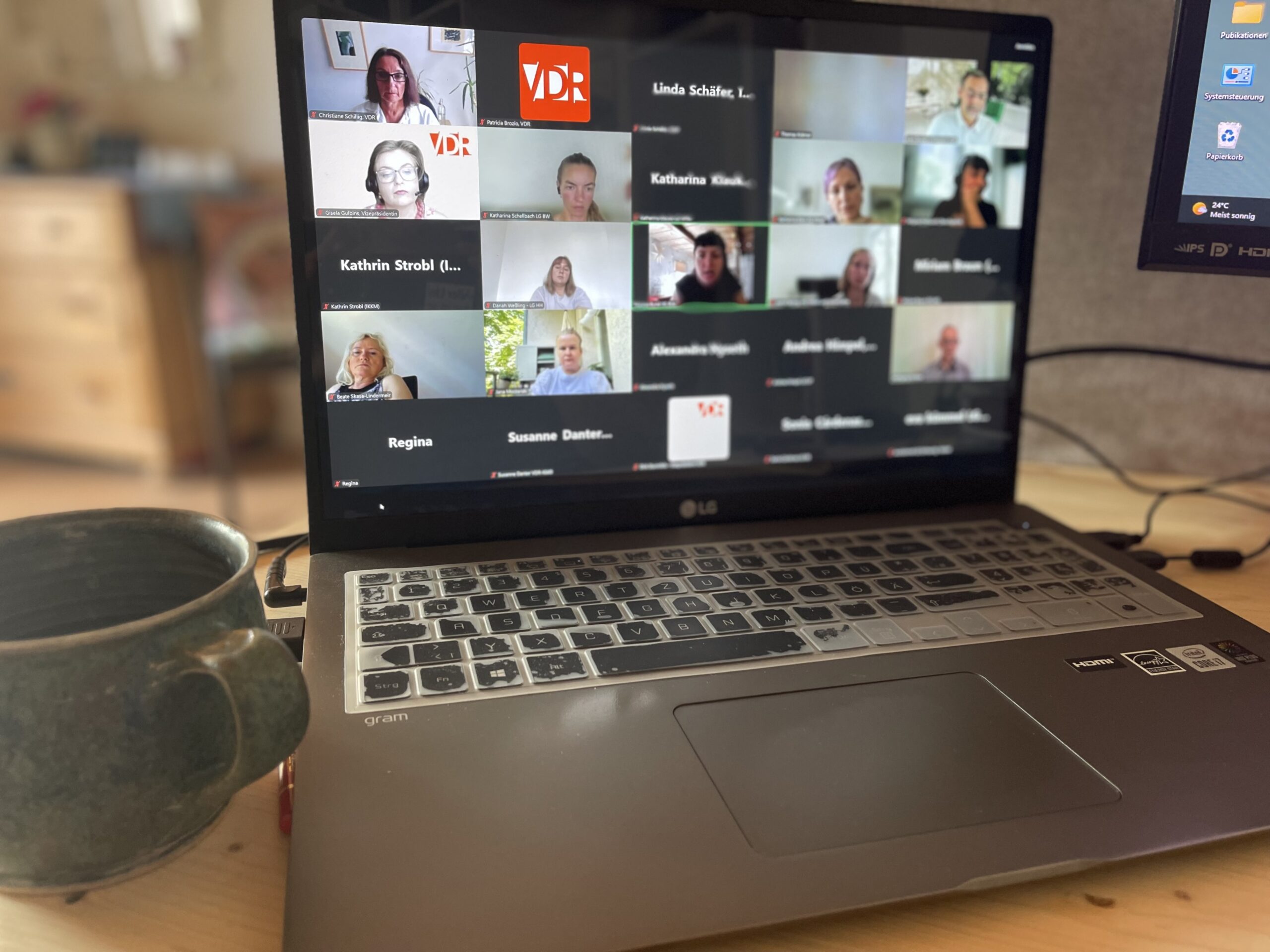 Auf seiner zweiten Sitzung trug der Vorstand Gedanken und Wünsche in interaktiven Tools zusammen.