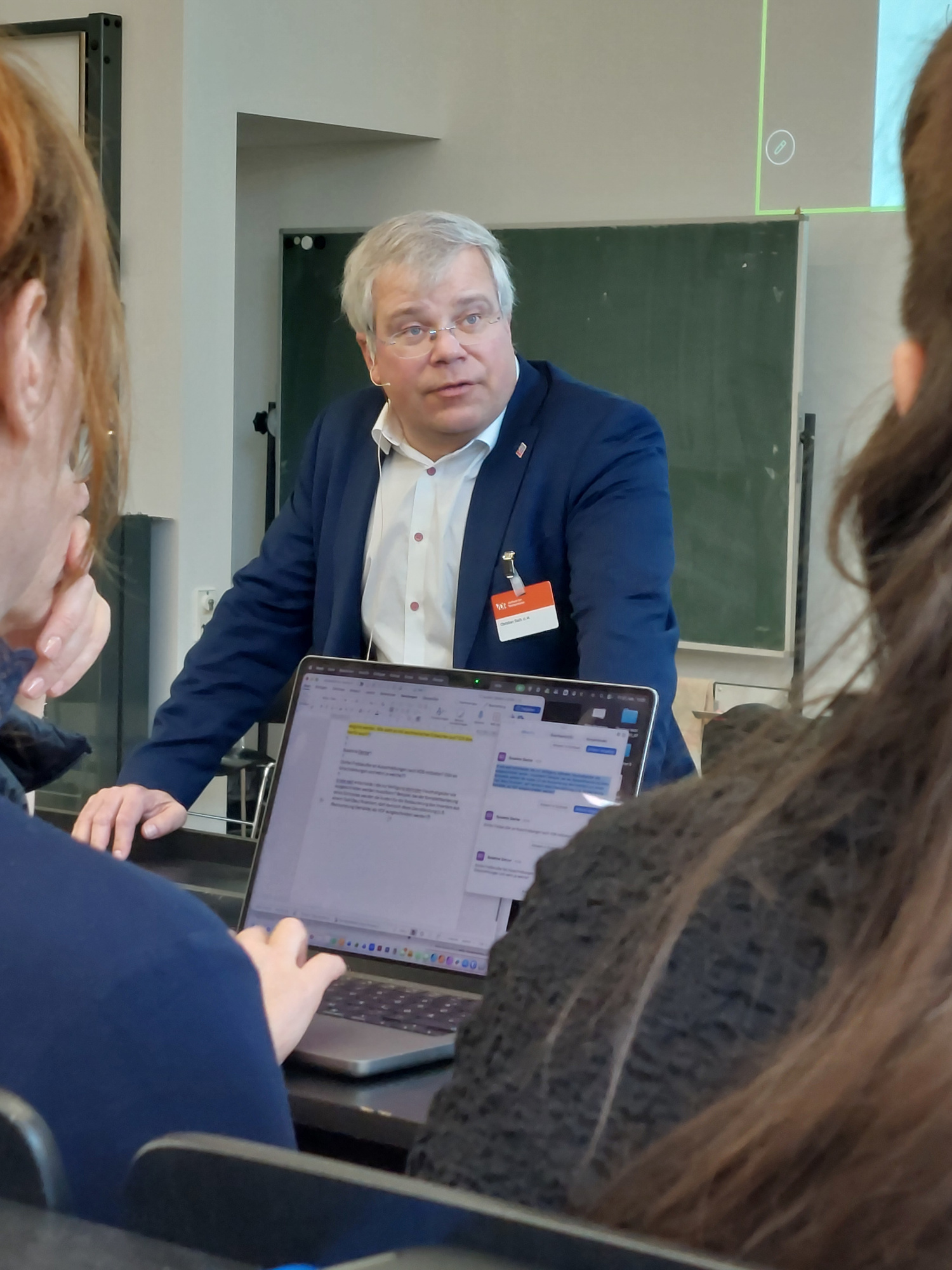 Referent Christian Esch beim Vergabeseminar 2026. Foto: Nicola Müller